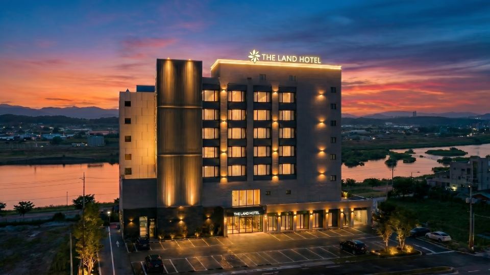 The Land Tourist Hotel