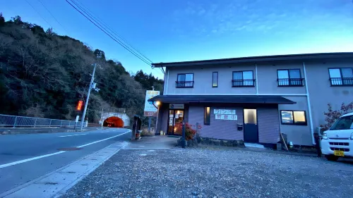 Business Hotel Hiyoshi Amawaka No Ie