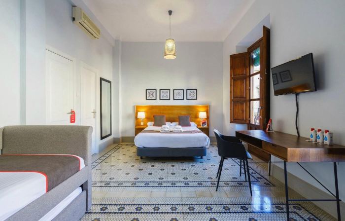 La Perla Granada Suites