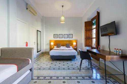 La Perla Granada Suites - Cheap