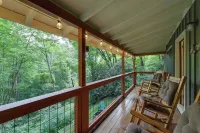 Quiet Family Cabin in Balsam: Hike, Ski, Explore - 2-Star