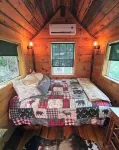 Cozy Beavercreek Cabin Retreat – Smoky Mountain Serenity Awaits! - balcón