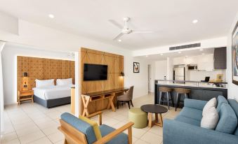 Radisson Blu Resort Fiji Denarau Island