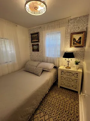 COZY,Newly renovated,West Shores ,short walk to Nasons Beach 🏖🏠 - Wifi
