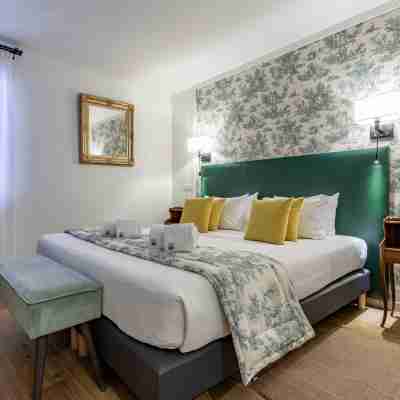 Logis Hôtel la Bastide de Grignan & la Chênaie Restaurant Rooms