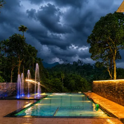 Royal Plaza Wayanad プーコード湖周辺のホテル