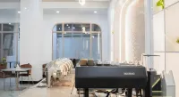 Fahira Hotel Syariah Padang - 2-Star