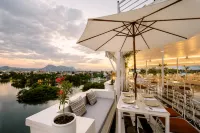 Grandrosse Boutique - Pichola Lake Facing Hotel - Bãi đậu xe