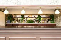 Marine Troon - Bar