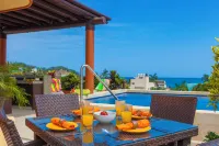 Beach Break Suites Sayulita - غرفة مطلة على الجبل