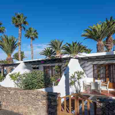 Ona Las Brisas Hotel Exterior