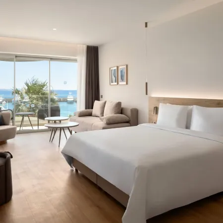 Wyndham Residences Piraeus Marina Zeas