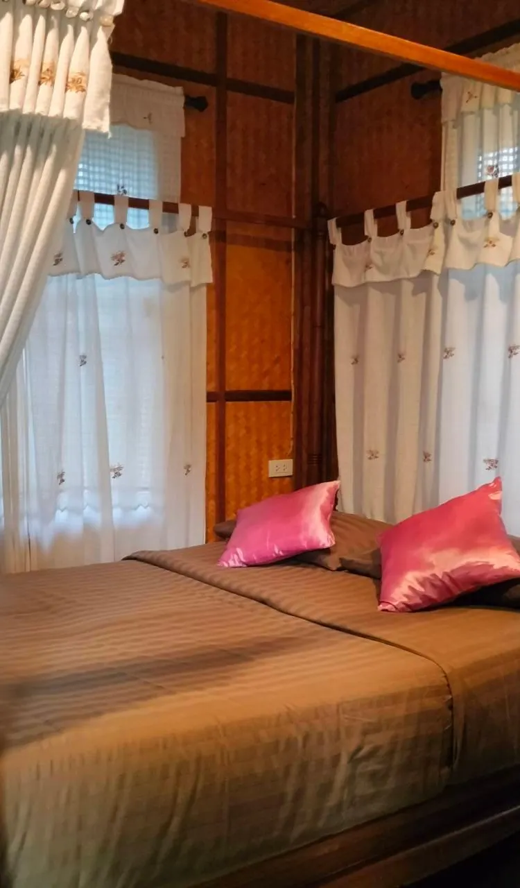 Bamboo Bungalow Garden View