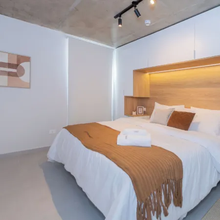 Corporate Stays First del Sol - 201