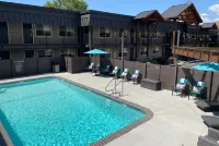The Hotel Y, a Dazzler Select by Wyndham - Swimmingpools
