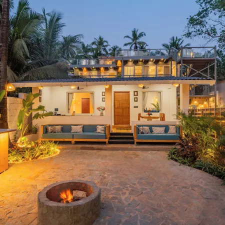 Elivaas Signature House of Neptune Hut