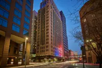Renaissance Saint Elm Dallas Downtown Hotel - 4-Star