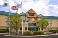 Fairfield Inn & Suites Chicago Lombard - parking