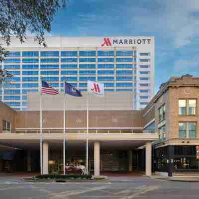 Louisville Marriott Downtown Hotel Exterior