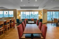 TownePlace Suites Milwaukee Oak Creek - parking