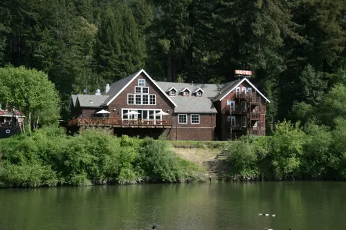 Highland Dell Lodge - Bed and Breakfasts