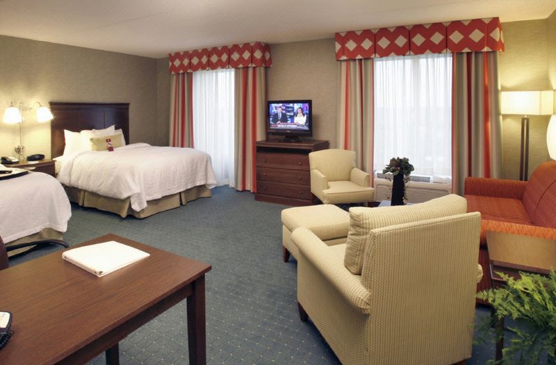 Hampton Inn & Suites Columbus Polaris