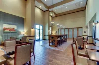 Hampton Inn & Suites Hartsville - parking