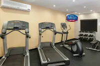 Fairfield Inn & Suites Vernon - gimnasio