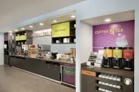 Home2 Suites by Hilton Fort St. John - breakfast