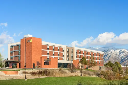 Home2 Suites by Hilton Salt Lake City/Layton - parking