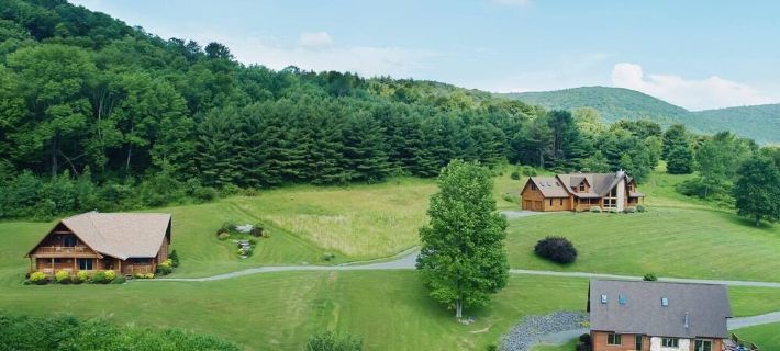 Private Estate, Indoor Pool, March Specials! Giant Game Lodge Hotels in Delaware County