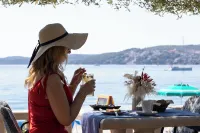 Hotel Segetski Dvori Beachfront Oasis & Tradition since 1964 - Split Trogir Riviera - parking