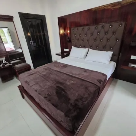 Adam's Palm Resort Hotels in Mannar