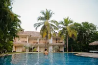 Malabar Ocean Front Resort and Spa, Bekal - Beach