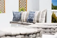 Mont d'Or Franschhoek - Bed and Breakfasts