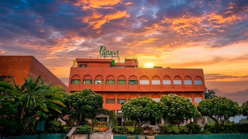 HOTEL PALLAVI GRAND