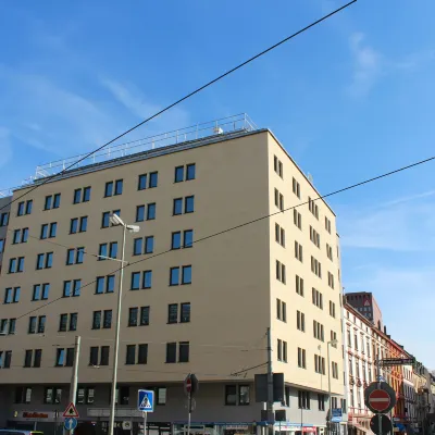 그랜드 호텔 엠파이어 잉글리시 시어터 주변 호텔