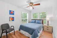 Best Lake Views, Walk to Pool, Tennis Pickleball—Enjoy Nearby Marina and Trails - Wi-Fi