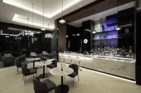 Radisson Blu Hotel, Riyadh Al Sahafa - bar