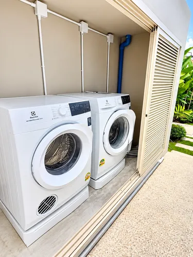 รูปภาพของBrand New Private 3-Bedroom Pool Villa in Bang Tao, Phuket