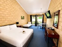 Karri Forest Motel - Breakfast