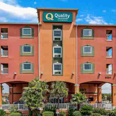 Quality Inn & Suites Galveston - Beachfront Hotel Exterior