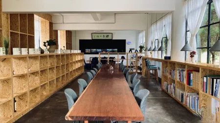 Wuyuan Baimi Cang Homestay Отели рядом с достопримечательностью «Fengyuzhen»