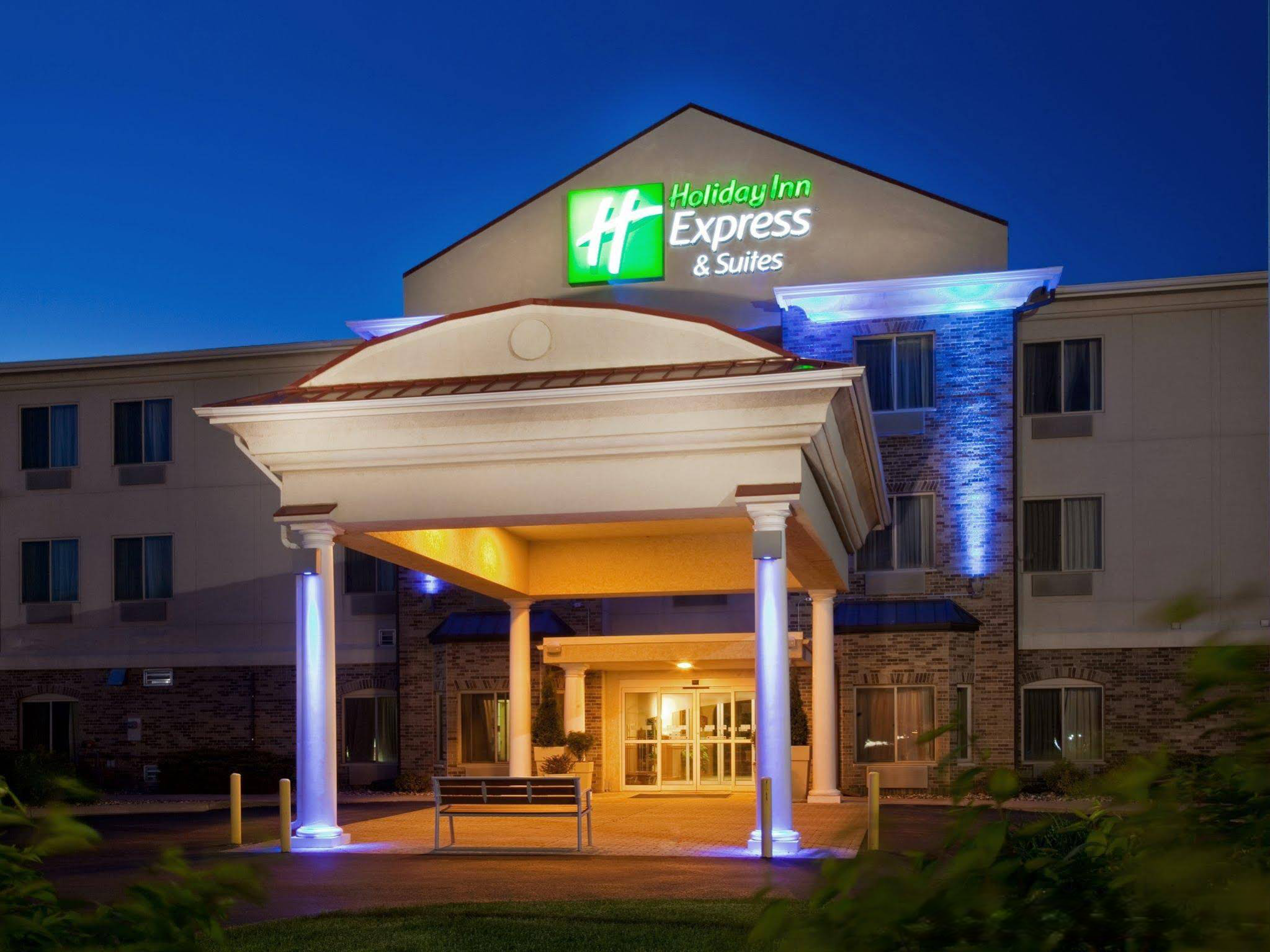 Holiday Inn Express & Suites Clinton, an Ihg Hotel