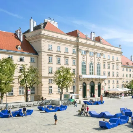 H+ Hotel Wien Отели рядом с достопримечательностью «09. Альзергрюнд»