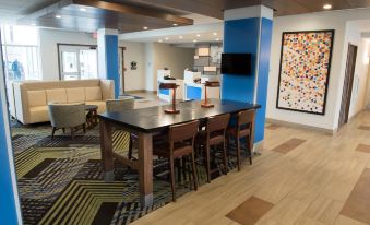 Holiday Inn Express & Suites Louisville N - Jeffersonville