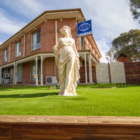 Hamilton's Queanbeyan Motel