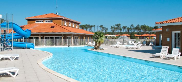 Le Domaine des Grands Lacs Hotels in Landes