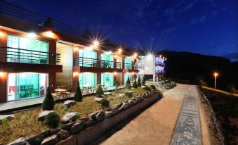 Ongjin (Sindo) Skyga Pension