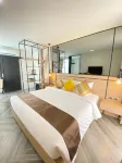 The Gold Living Life 퉁송 호텔
